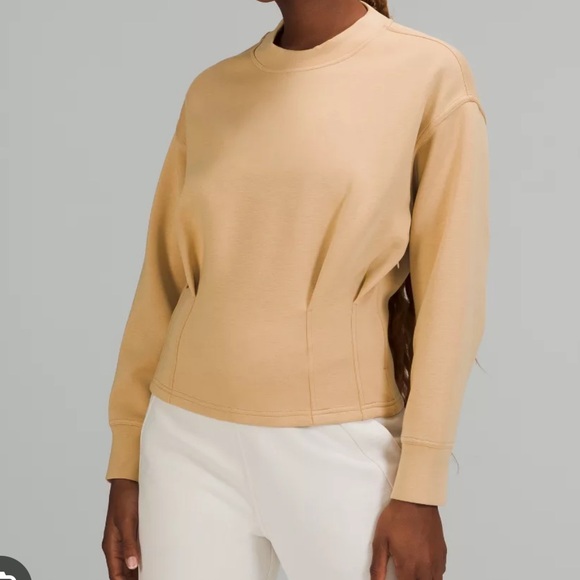 lululemon athletica Sweaters - lululemon athletica Women's Crewneck Sweatshirt in Beige